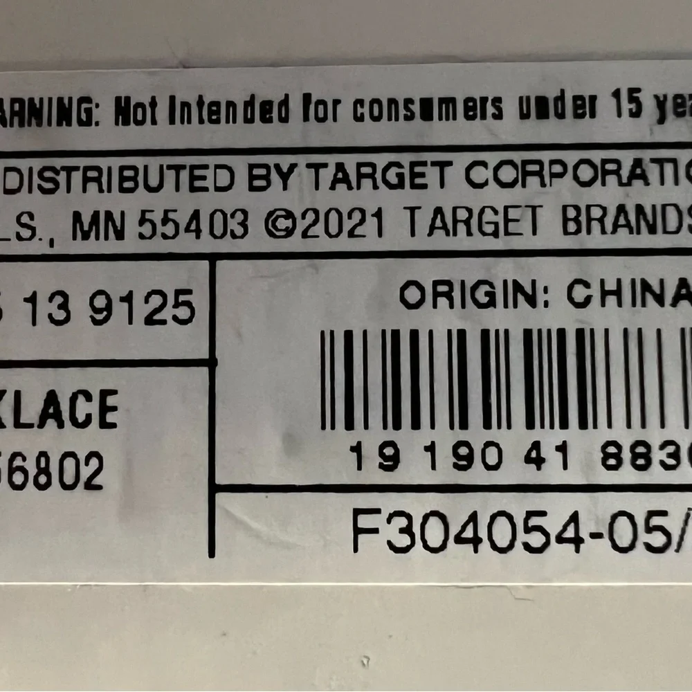 A New Day Pink Shell Charm with Gold Toned Necklace NIB - Picture 4 of 5